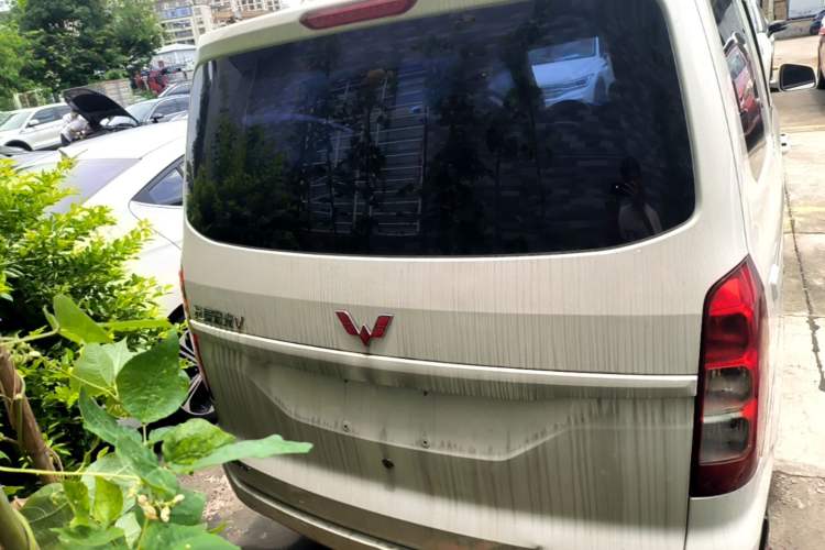 Used Wuling Hongguang V 2022 1.5L Enjoy Edition Electric-Powered LAR Rear