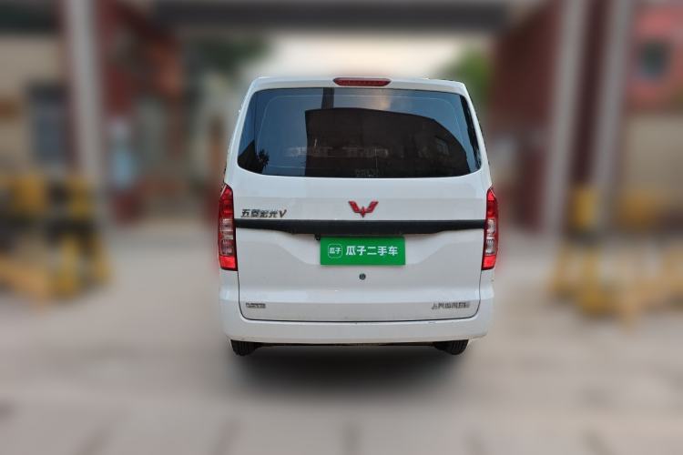 Used Wuling Hongguang V 2022 1.5L Jingqu Version Hydraulic Power Steering LAR Rear