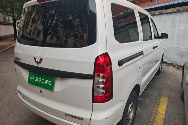 Used Wuling Hongguang V 2022 1.5L Jingqu Edition Electric-Assist LAR Rear Right 45 Deg