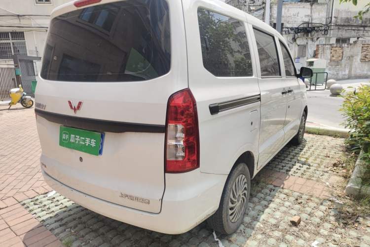 Used Wuling Hongguang V 2022 1.5L Jingqu Version Hydraulic Power Steering LAR Rear Right 45 Deg