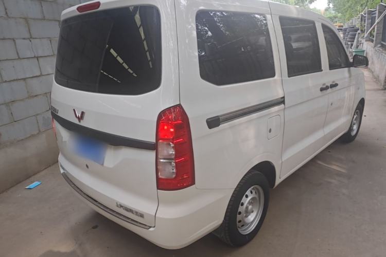 Used Wuling Hongguang V 2022 1.5L Jingqu Version Hydraulic Power Steering LAR Rear Right 45 Deg