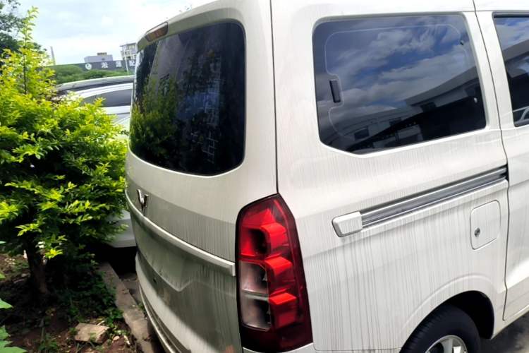 Used Wuling Hongguang V 2022 1.5L Enjoy Edition Electric-Powered LAR Rear Right 45 Deg