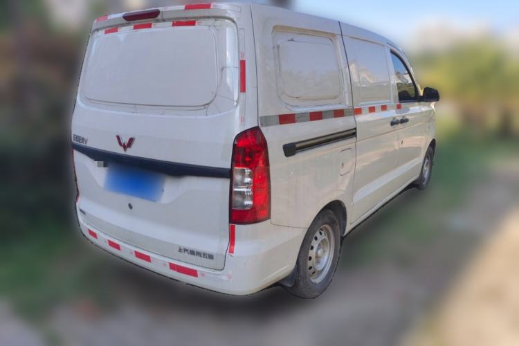 Used Wuling Hongguang V 2022 1.5L Jingqu Edition Enclosed-Window Vehicle with Hydraulic Power Steering LAR Rear Right 45 Deg
