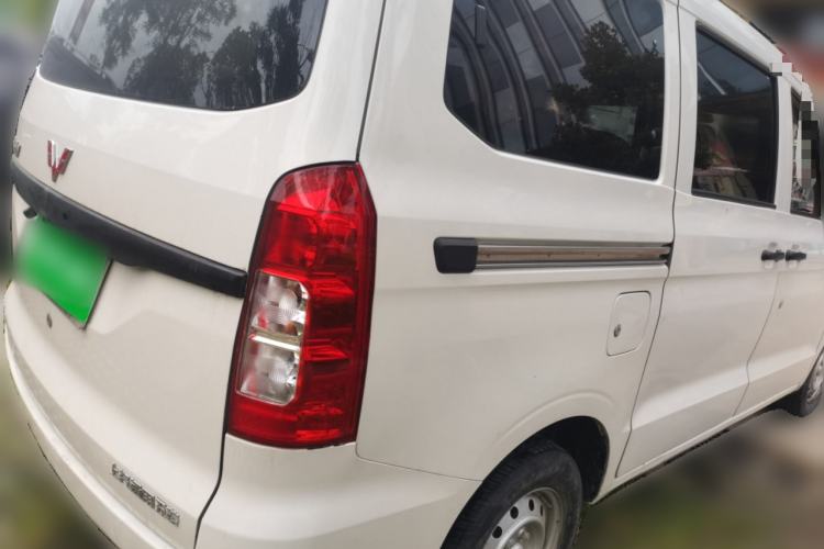 Used Wuling Hongguang V 2022 1.5L Jingqu Version Hydraulic Power Steering LAR Rear Right 45 Deg