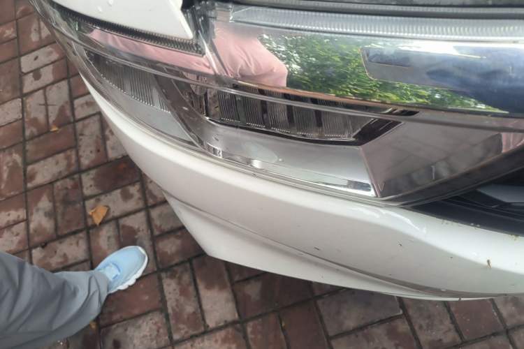 Used Wuling Hongguang V 2022 1.5L Jingqu Version Hydraulic Power Steering LAR Right Front Headlight