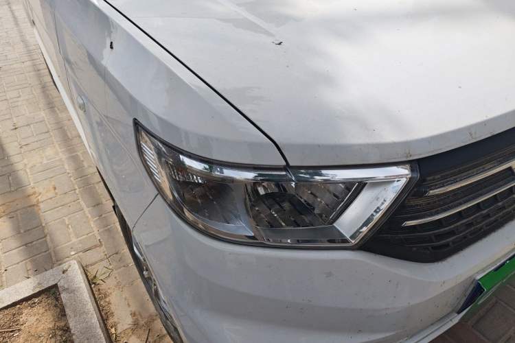 Used Wuling Hongguang V 2022 1.5L Enjoy Edition Hydraulic Power Steering LAR Right Front Headlight