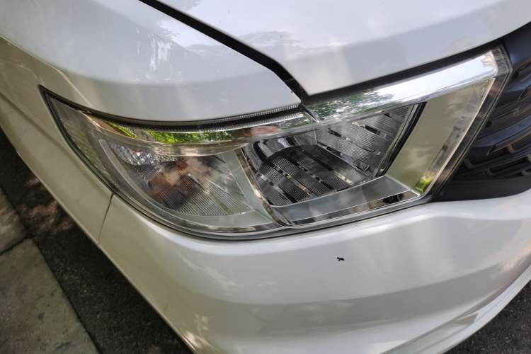 Used Wuling Hongguang V 2022 1.5L Jingqu Version Hydraulic Power Steering LAR Right Front Headlight