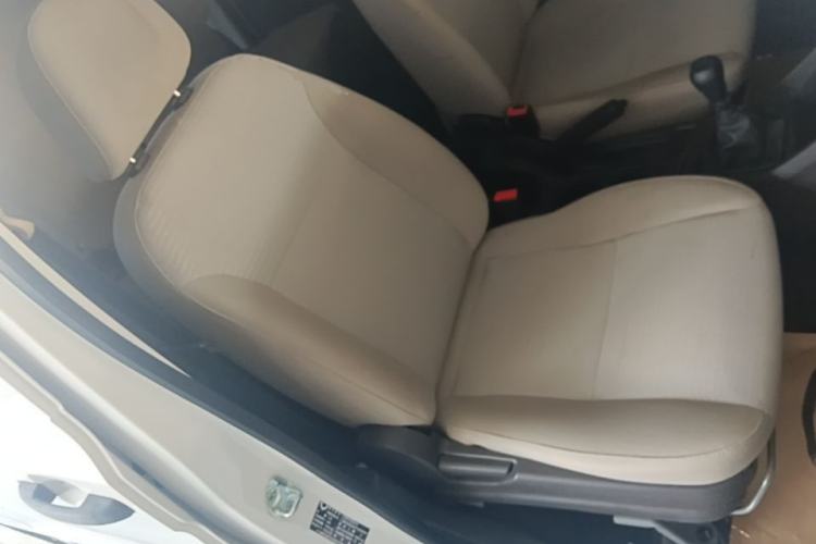 Used Wuling Hongguang V 2022 1.5L Jingqu Edition Electric-Assist LAR Right Front Seat