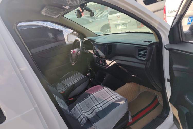 Used Wuling Hongguang V 2022 1.5L Jingqu Edition Electric-Assist LAR Right Front Seat