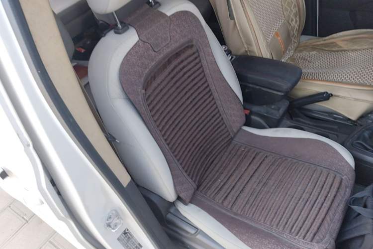 Used Wuling Hongguang V 2022 1.5L Enjoy Edition Electric-Powered LAR Right Front Seat
