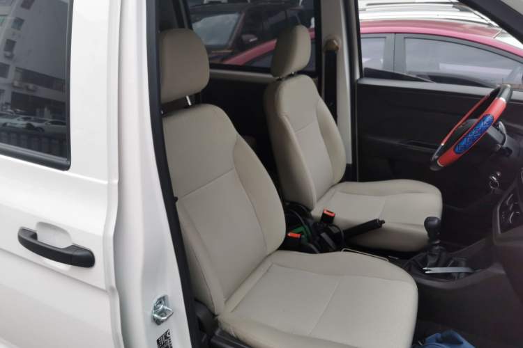 Used Wuling Hongguang V 2022 1.5L Jingqu Edition Electric-Assist LAR Right Front Seat