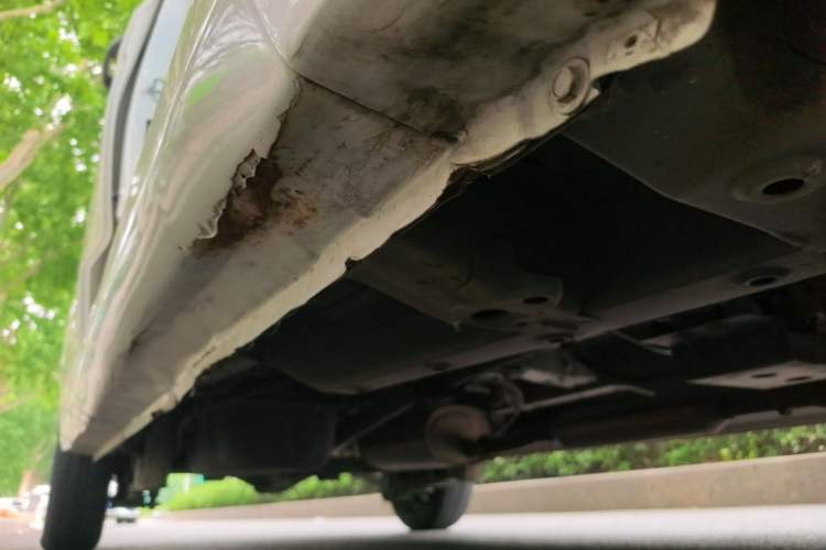 Used Wuling Hongguang V 2022 1.5L Jingqu Edition Electric-Assist LAR Right Side Sill