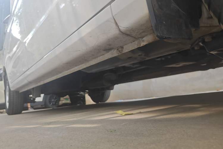 Used Wuling Hongguang V 2022 1.5L Jingqu Version Hydraulic Power Steering LAR Right Side Sill