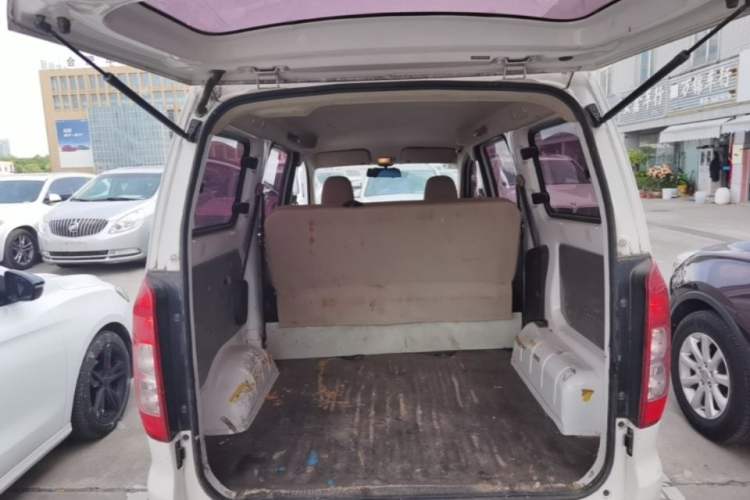 Used Wuling Hongguang V 2022 1.5L Jingqu Edition Electric-Assist LAR Trunk