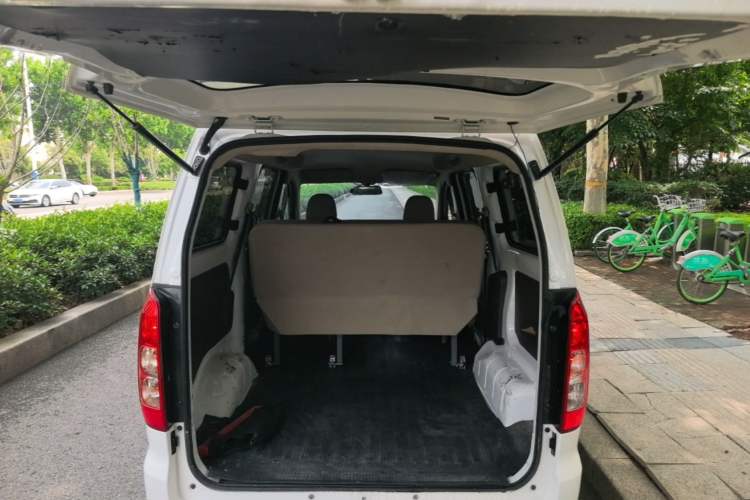 Used Wuling Hongguang V 2022 1.5L Jingqu Edition Electric-Assist LAR Trunk