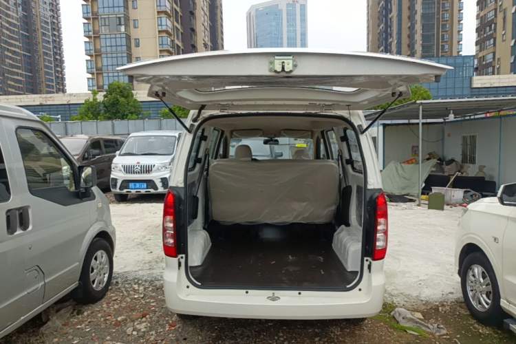 Used Wuling Hongguang V 2022 1.5L Jingqu Edition Electric-Assist LAR Trunk