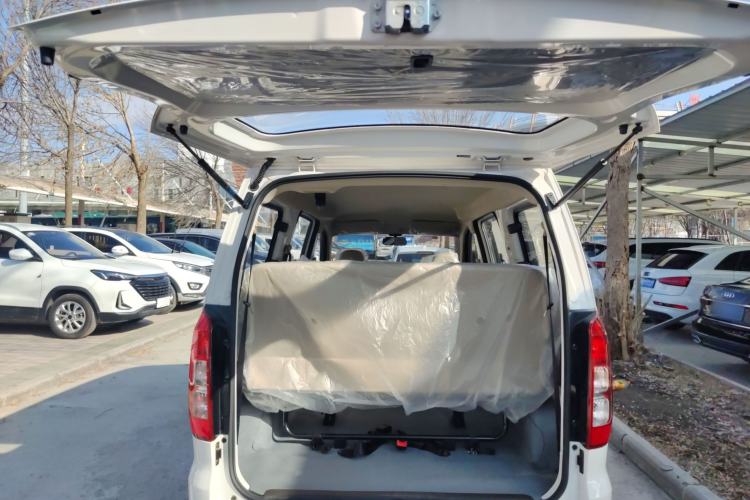 Used Wuling Hongguang V 2022 1.5L Jingqu Edition Electric-Assist LAR Trunk