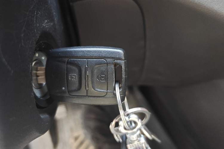 Used Wuling Hongguang V 2022 1.5L Enjoy Edition Electric-Powered LAR Vehicle Key
