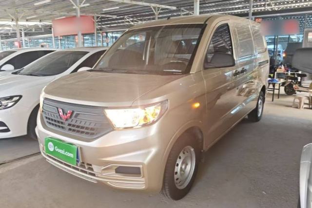 Used Wuling Hongguang V 2022 1.5L Jingqu Edition Enclosed-Window Vehicle with Electric Power Steering LAR