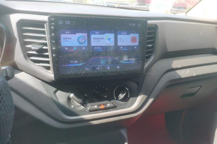 Used Wuling Hongguang V 2022 1.5L Jingqu Version Hydraulic Power Steering LAR Audio And AC Panel