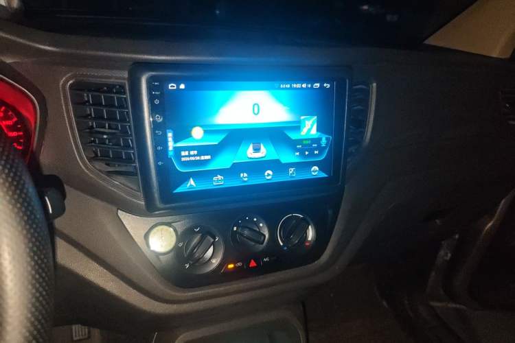 Used Wuling Hongguang V 2022 1.5L Jingqu Version Hydraulic Power Steering LAR Audio And AC Panel