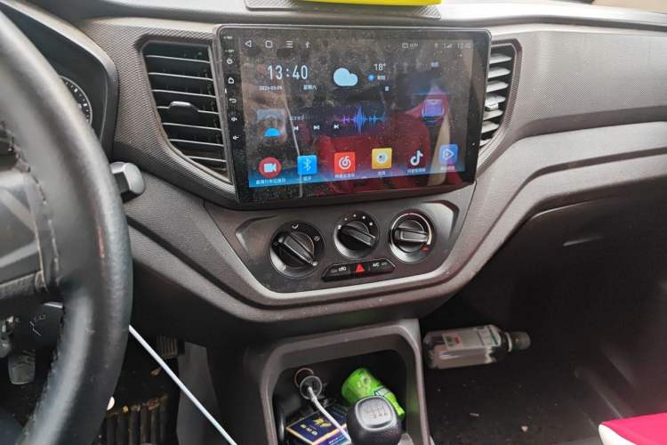 Used Wuling Hongguang V 2022 1.5L Enjoy Edition Hydraulic Power Steering LAR Audio And AC Panel