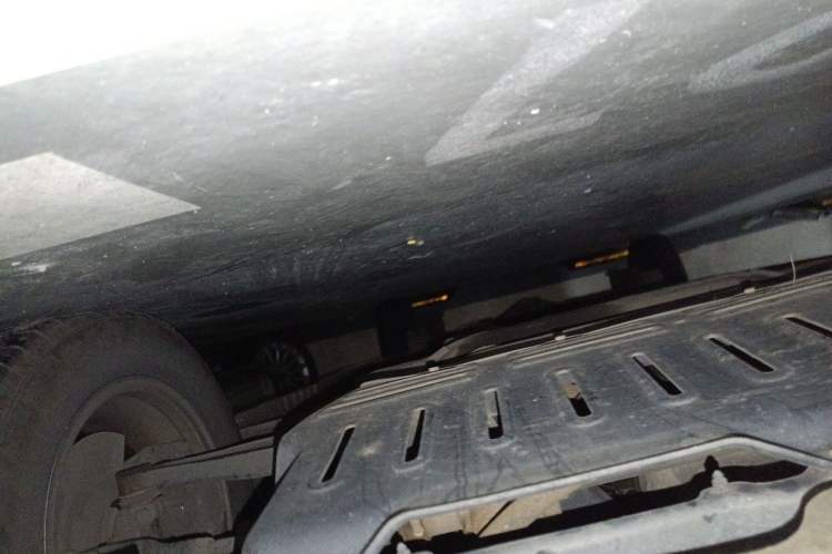 Used Wuling Hongguang V 2022 1.5L Jingqu Edition Electric-Assist LAR Chassis Front