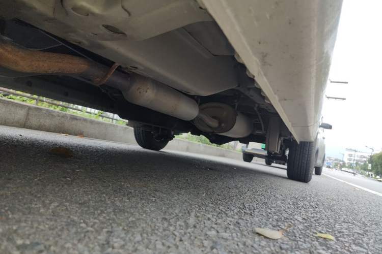 Used Wuling Hongguang V 2022 1.5L Jingqu Edition Electric-Assist LAR Chassis Front Left