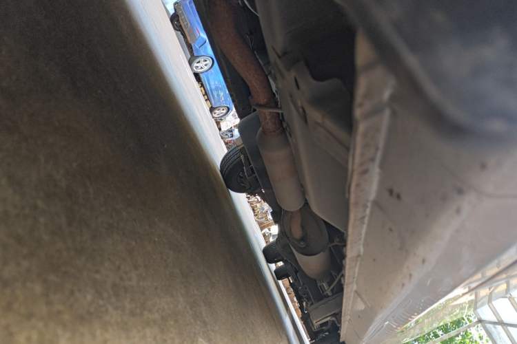 Used Wuling Hongguang V 2022 1.5L Jingqu Version Hydraulic Power Steering LAR Chassis Front Left