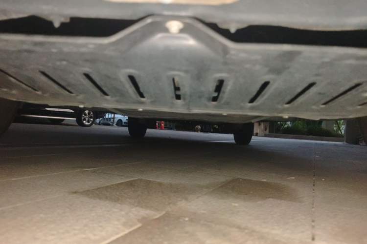 Used Wuling Hongguang V 2022 1.5L Jingqu Version Hydraulic Power Steering LAR Chassis Front