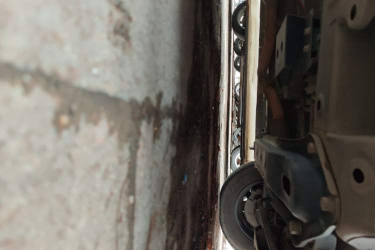 Used Wuling Hongguang V 2022 1.5L Jingqu Version Hydraulic Power Steering LAR Chassis Front Right