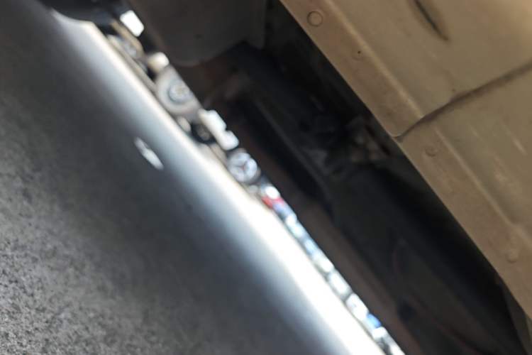 Used Wuling Hongguang V 2022 1.5L Jingqu Version Hydraulic Power Steering LAR Chassis Front Right