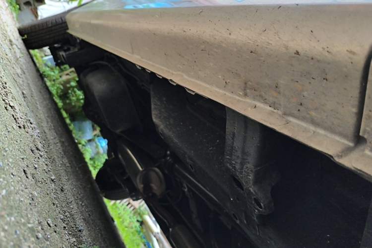 Used Wuling Hongguang V 2022 1.5L Jingqu Edition Electric-Assist LAR Chassis Front Right