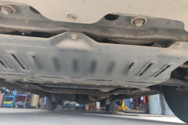 Used Wuling Hongguang V 2022 1.5L Jingqu Edition Electric-Assist LAR Chassis Front