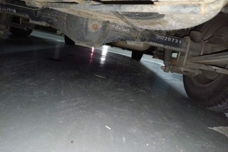 Used Wuling Hongguang V 2022 1.5L Jingqu Edition Electric-Assist LAR Chassis Rear
