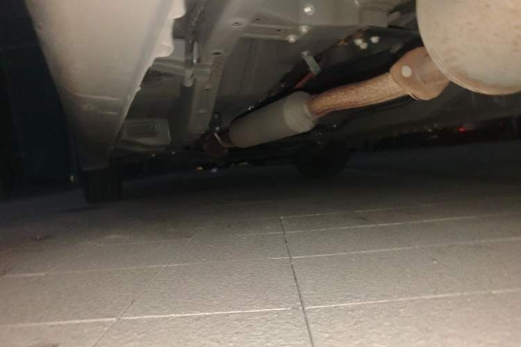Used Wuling Hongguang V 2022 1.5L Jingqu Version Hydraulic Power Steering LAR Chassis Rear Left