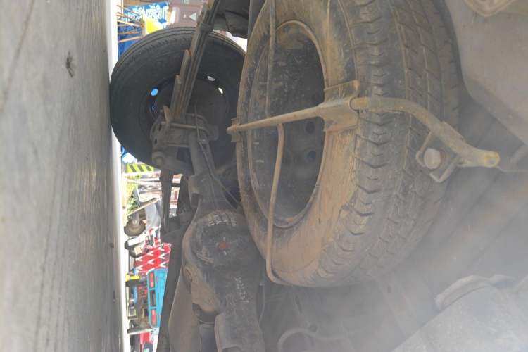 Used Wuling Hongguang V 2022 1.5L Jingqu Edition Electric-Assist LAR Chassis Rear Right