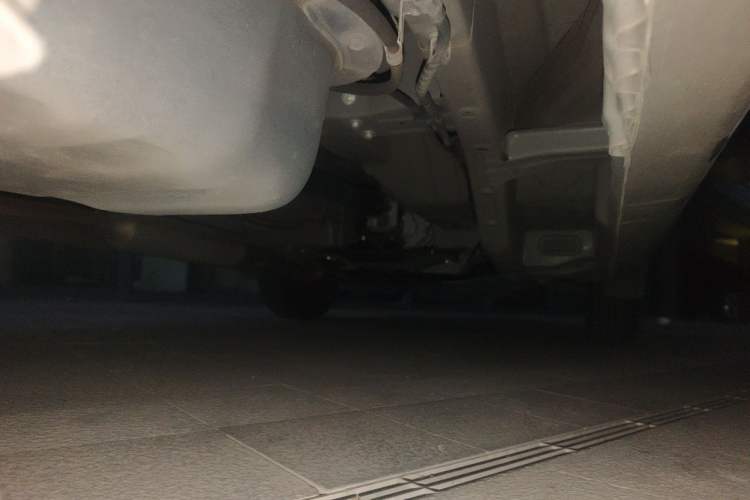 Used Wuling Hongguang V 2022 1.5L Jingqu Version Hydraulic Power Steering LAR Chassis Rear Right