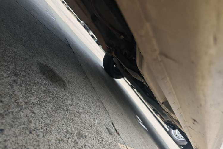 Used Wuling Hongguang V 2022 1.5L Jingqu Version Hydraulic Power Steering LAR Chassis Rear Right