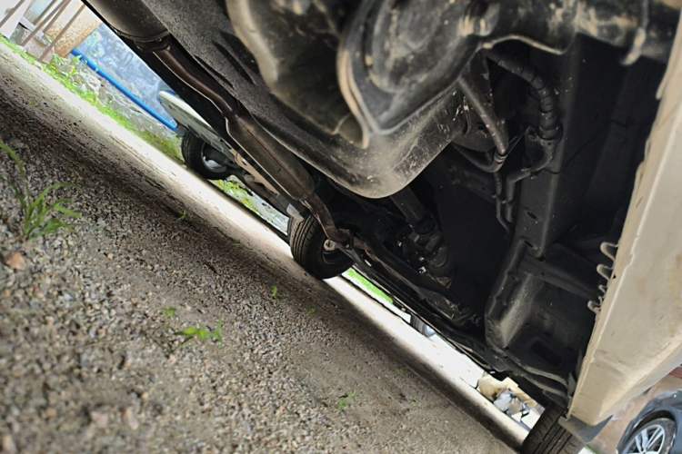 Used Wuling Hongguang V 2022 1.5L Jingqu Edition Electric-Assist LAR Chassis Rear Right