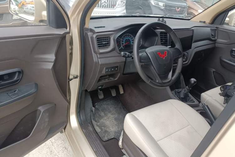 Used Wuling Hongguang V 2022 1.5L Enjoy Edition Electric-Powered LAR Driver Seat