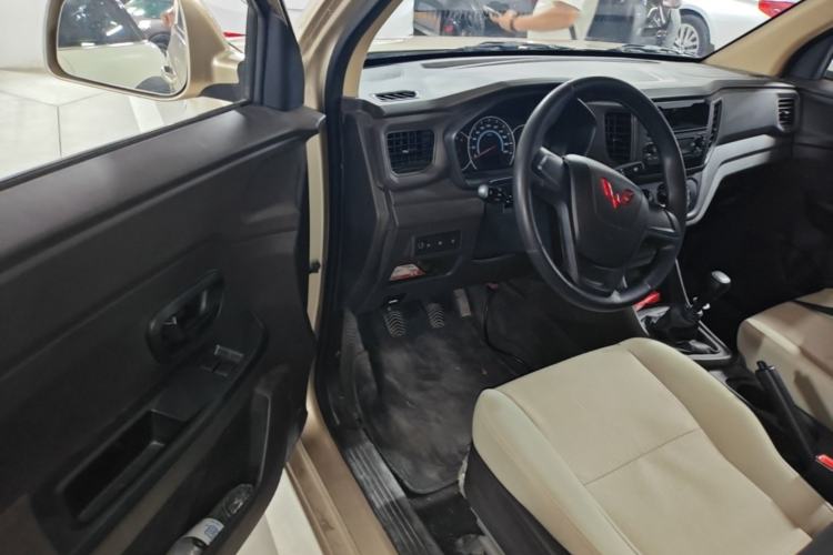 Used Wuling Hongguang V 2022 1.5L Enjoy Edition Electric-Powered LAR Driver Seat