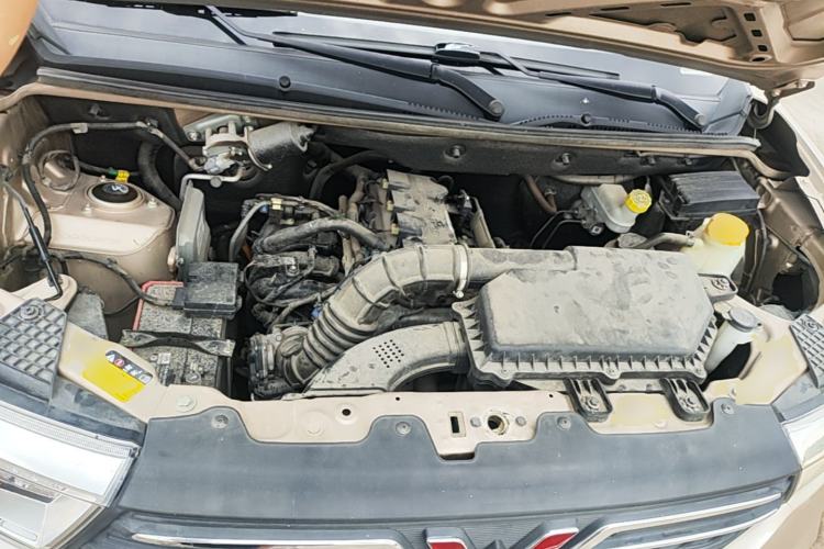 Used Wuling Hongguang V 2022 1.5L Enjoy Edition Hydraulic Power Steering LAR Engine Bay