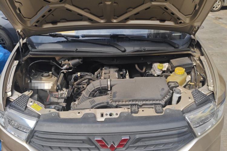 Used Wuling Hongguang V 2022 1.5L Jingqu Edition Electric-Assist LAR Engine Bay