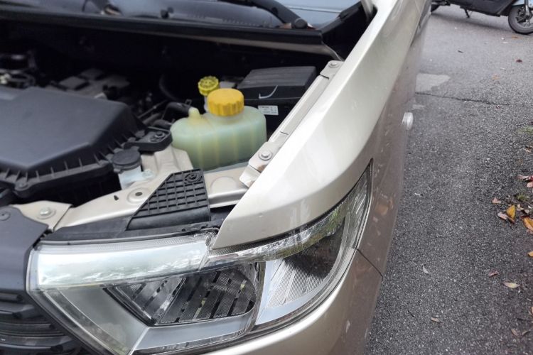 Used Wuling Hongguang V 2022 1.5L Jingqu Version Hydraulic Power Steering LAR Engine Bay Left