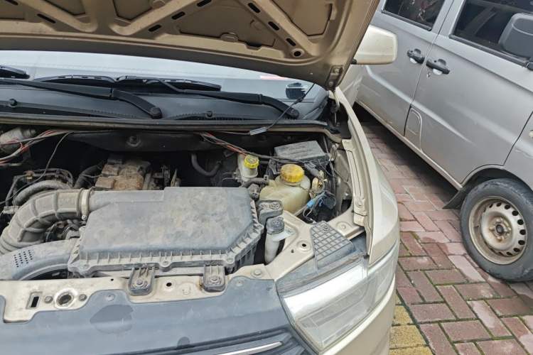 Used Wuling Hongguang V 2022 1.5L Enjoy Edition Hydraulic Power Steering LAR Engine Bay Left
