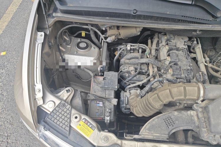 Used Wuling Hongguang V 2022 1.5L Jingqu Version Hydraulic Power Steering LAR Engine Bay Right