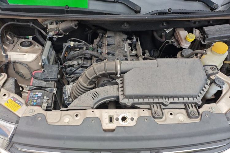 Used Wuling Hongguang V 2022 1.5L Enjoy Edition Hydraulic Power Steering LAR Engine Bay