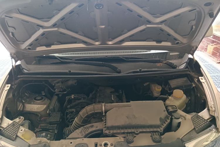 Used Wuling Hongguang V 2022 1.5L Enjoy Edition Hydraulic Power Steering LAR Engine Bay