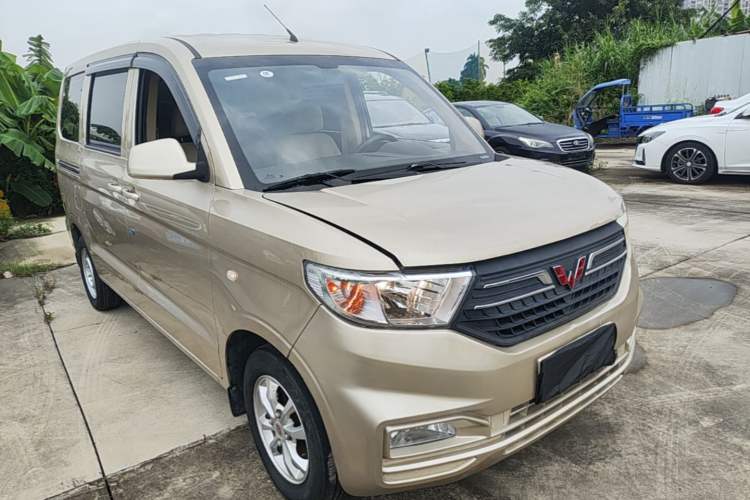 Used Wuling Hongguang V 2022 1.5L Enjoy Edition Hydraulic Power Steering LAR Exterior 1